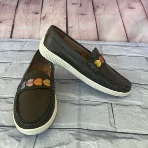 Marc Joseph New York UNISEX leather slip on loafers size 1 heart detail